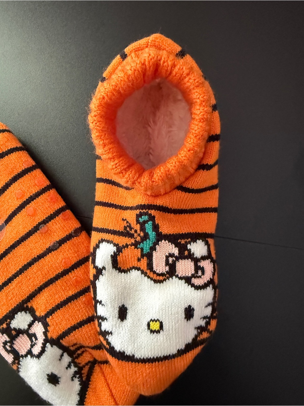 Hello Kitty Halloween Orange Striped Slipper Socks Glow in Dark Fits Women 5-9
